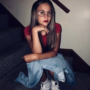 Meet your Posher, Mallory